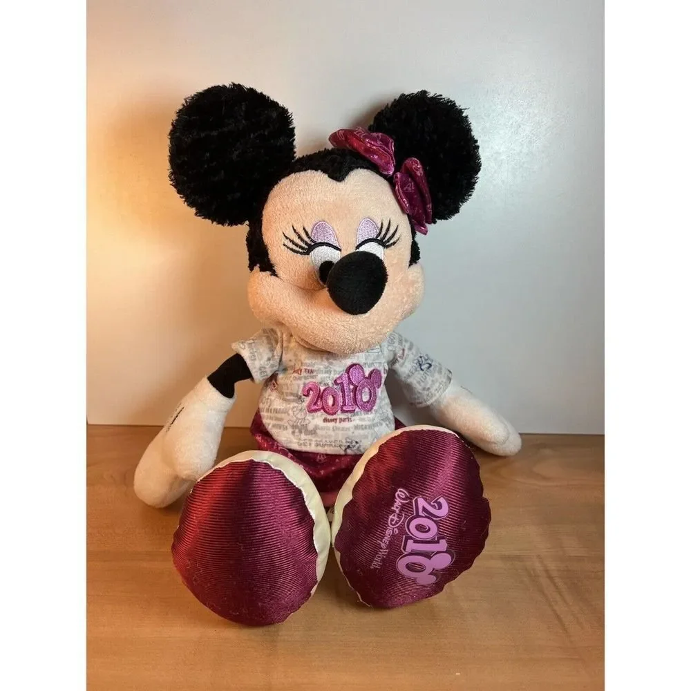 Disneyland Resort Disney Parks Minnie Mouse 2010 Hoodie Get Soaked Plush 14